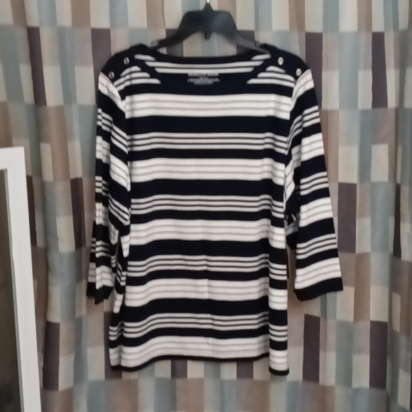 NWT westbound woman black and white striped long sleeve blouse 2X - Picture 2 of 3